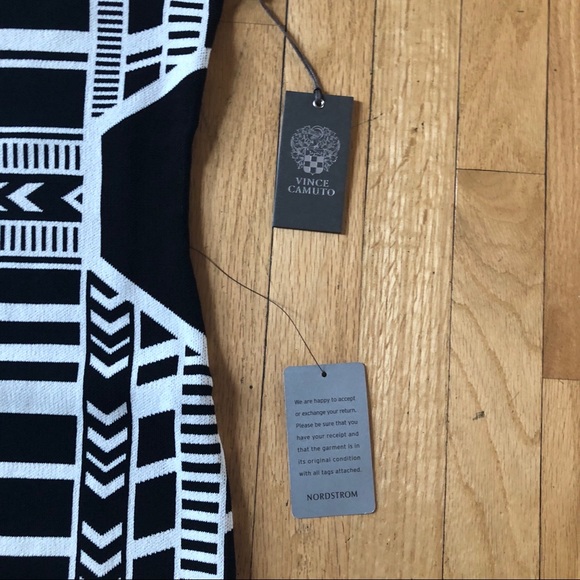 Vince Camuto body con dress - Picture 5 of 7